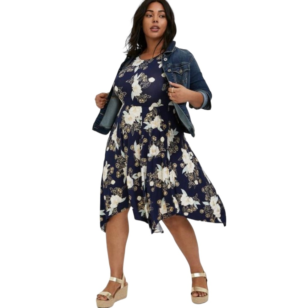 Torrid Super Soft Navy Floral Handkerchief Hem Dress Size 0 (12)